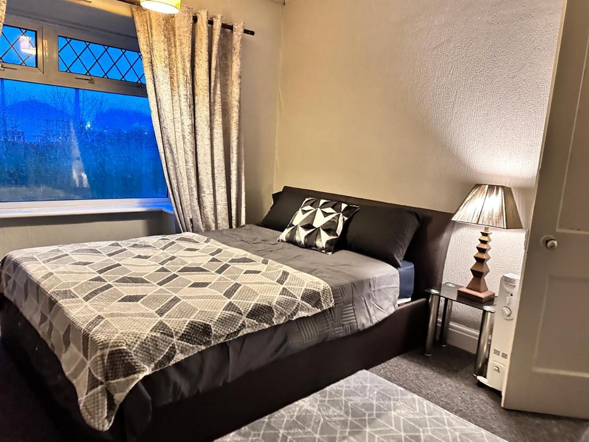 Preston'S Long Stay Accommodation Престън Екстериор снимка