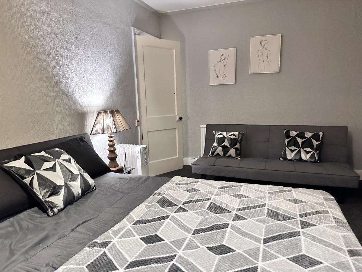 Preston'S Long Stay Accommodation Престън Екстериор снимка